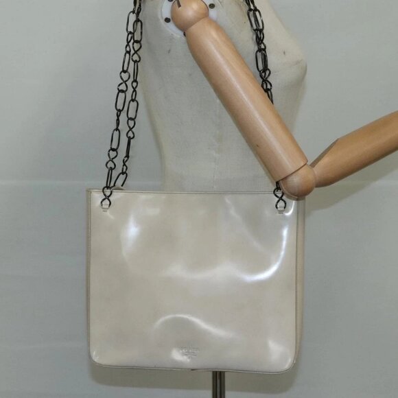 PRADA Chain Shoulder Bag Patent leather Beige Auth 109144 - Picture 3 of 16